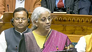 Budget 2026: करदाताओं के लिए क्या बदलेगा? TDS से लेकर ITR तक सरकार ने किए ये बड़े बदलाव