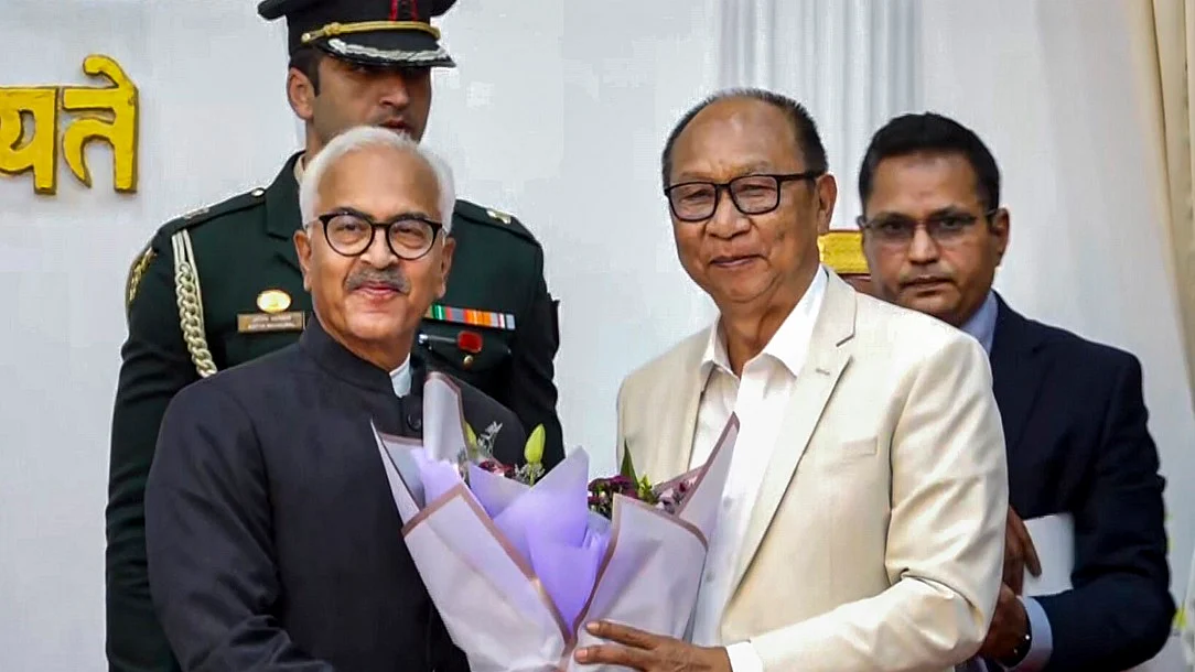 वाई खेमचंद सिंह ने ली मणिपुर के सीएम पद की शपथ, नेमचा किपगेन और लोसी दिखो बने डिप्टी सीएम