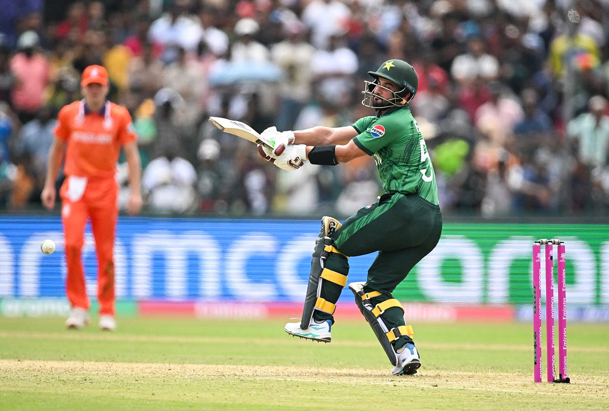 T20 World Cup 2026: नीदरलैंड के खिलाफ हार से बाल-बाल बचा पाकिस्तान, अंतिम ओवर में मिली जीत