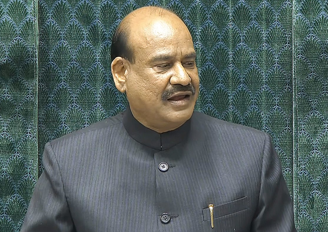 ओम बिरला को अध्यक्ष पद से हटाने पर आज लोकसभा में प्रस्ताव, BJP-कांग्रेस ने अपने सांसदों को जारी किया व्हिप