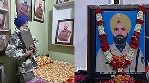 पुलवामा हमले की 7वीं बरसी: परिवारों ने याद किए अपने वीर सपूत, नम आंखों से शहीदों को किया नमन
