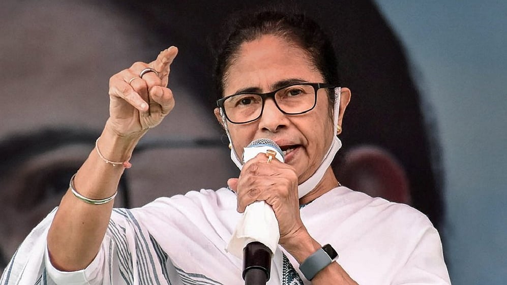 बीजेपी ने बंगाल में 100 से अधिक सीटें लूटीं, भारी धांधली से जनादेश लूटा गया: ममता बनर्जी