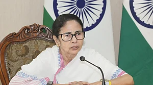 'एक बार फिर से हैरान हूं...', PM मोदी द्वारा रामकृष्ण परमहंस के लिए 'स्वामी' शब्द पर CM ममता बनर्जी ने जताई आपत्ति