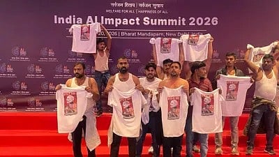 दिल्ली: AI समिट के दौरान यूथ कांग्रेस का उग्र प्रदर्शन, भारत-यूएस डील के खिलाफ जताया विरोध 
