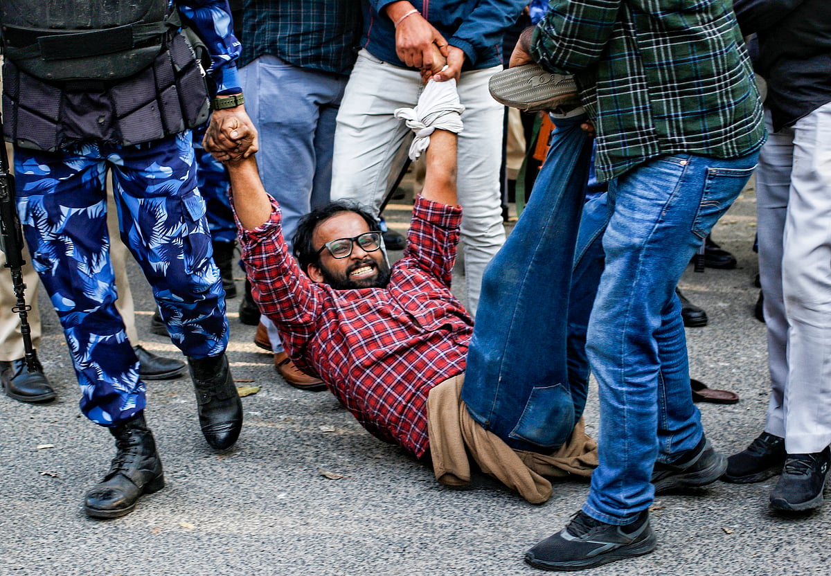 जेएनयू प्रदर्शन मामला: सभी 14 छात्रों को मिली जमानत, कोर्ट ने कहा- अपराधी नहीं है आरोपी