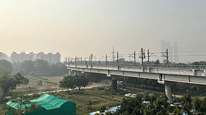 तेज हवाओं से दिल्ली-NCR की हवा साफ हुई, ज्यादातर इलाके येलो जोन में; लेकिन...?