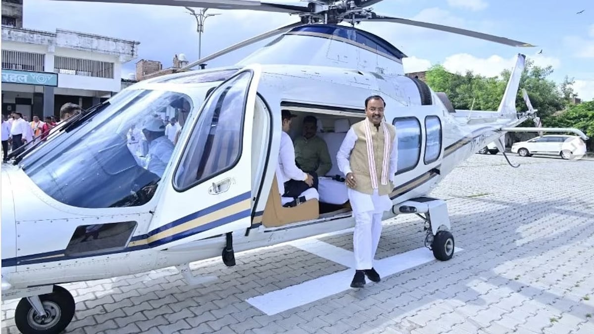 बाल-बाल बचे केशव मौर्य, उड़ान भरते ही हेलिकॉप्टर में आई खराबी, केबिन में भरा धुआं, करनी पड़ी इमरजेंसी लैंडिंग   