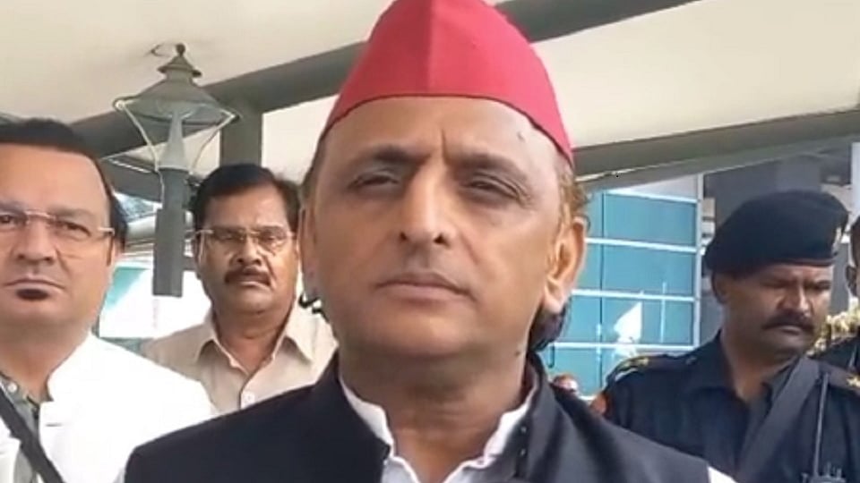 अखिलेश यादव का मोदी सरकार पर तंज