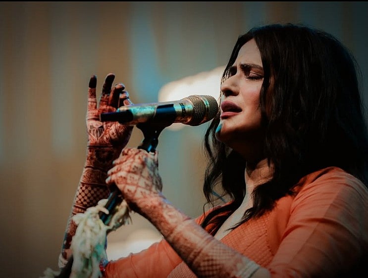 सिनेजीवन: बादशाह के 'टिटरी' गाने पर भड़कीं सोना मोहपात्रा और अंकिता कोंवर ने मिलिंद सोमन के लिए लिखा इमोशनल नोट 