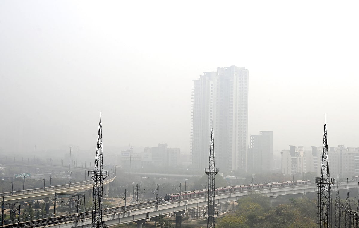 Weather: दिल्ली-NCR मौसम की मार से बेहाल, उत्तरी राज्यों में बढ़ रही तपिश, बिहार-झारखंड में 50किमी की रफ्तार वाला तूफान