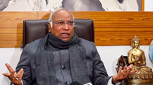 "महिला आरक्षण अधिनियम पर PM की अध्यक्षता में सर्वदलीय बैठक हो', कांग्रेस अध्यक्ष ने रीजीजू के पत्र का दिया जवाब