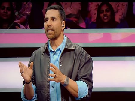 सिनेजीवन: विरोध के बाद यूट्यूब से हटाया गया 'सरके चुनर' गाना और बचपन की यादों में खोए अक्षय कुमार