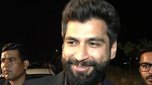 सिनेजीवन: कुलदीप यादव के रिसेप्शन में पहुंचे कमीडियन हर्ष गुजराल का बयान वायरल और आदित्य धर को सता रहा 'पाइरेसी' का डर