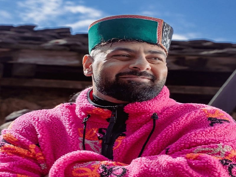 सिनेजीवन: बादशाह लंदन में कर रहे सैर-सपाटा और कैटरीना कैफ की बर्थडे पार्टी में भिड़े बॉलीवुड के दो बड़े खान