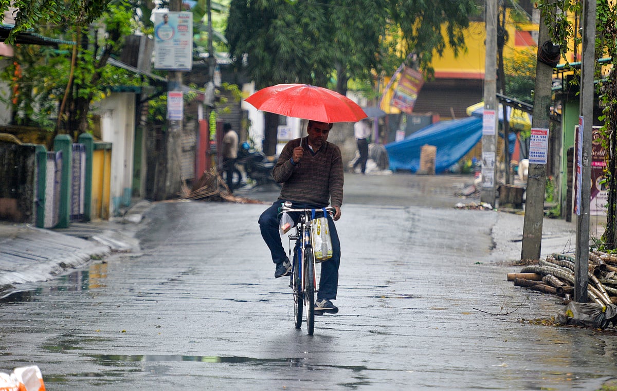 दिल्ली-NCR में अभी और बदलेगा मौसम का मिजाज, 29 मार्च को तेज बारिश और तूफान की संभावना