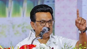तमिलनाडु चुनावः विरोधी वोटों के दावेदार हजार, स्टालिन के लिए अच्छे हालात