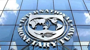IMF की चेतावनी: मिडिल-ईस्ट जंग से बढ़ेगी महंगाई, धीमी पड़ेगी वैश्विक अर्थव्यवस्था