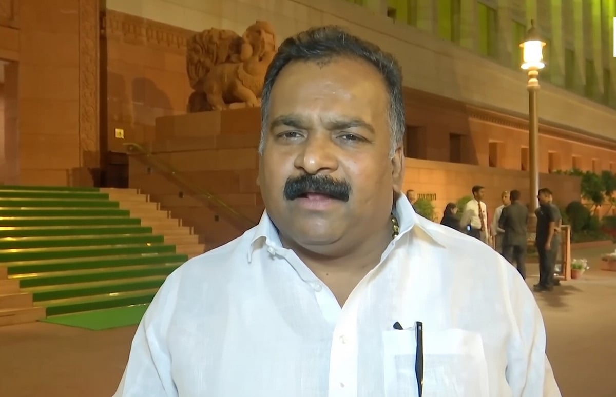 यह जल्दबाजी क्यों? मणिकम टैगोर का केंद्र से सवाल, बोले- राहुल गांधी को विधेयक पर बोलने का अवसर नहीं दे रही मोदी सरकार