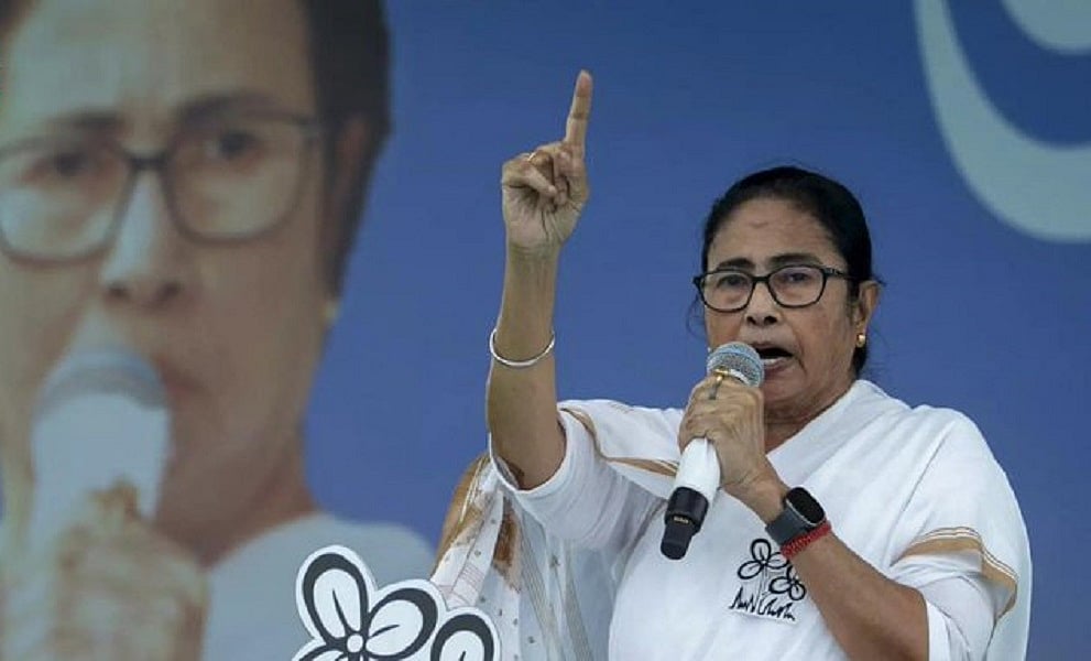 'यूपी से 50,000 लोगों को असम भेजा गया, जीत का भरोसा नहीं होने के कारण बाहर से लोगों को लाई BJP', ममता बनर्जी का आरोप