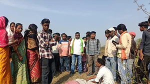 झारखंड के रामगढ़ में हाथियों का तांडव, तीन लोगों को कुचलकर मार डाला