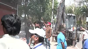 MP: भोपाल में 'बड़ी झील' के पास बुलडोजर एक्शन, 347 अवैध निर्माण पर गिरेगी गाज, 15 दिनों तक चलेगा 'पीला पंजा'