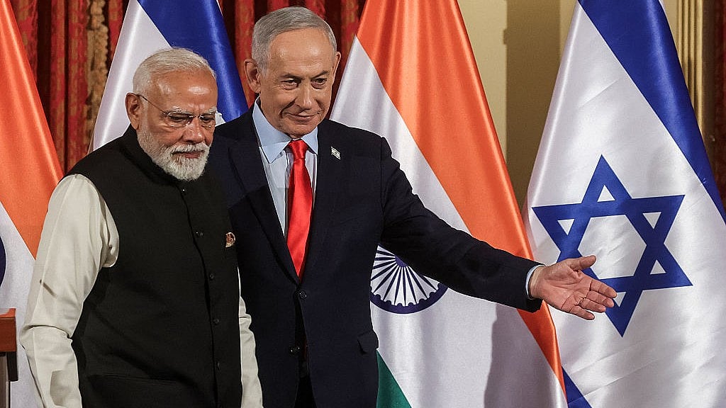 आकार पटेल / विदेश नीति के ‘मनमोहन मंत्र,  पर हम तो ‘दलाली’ नहीं करते...