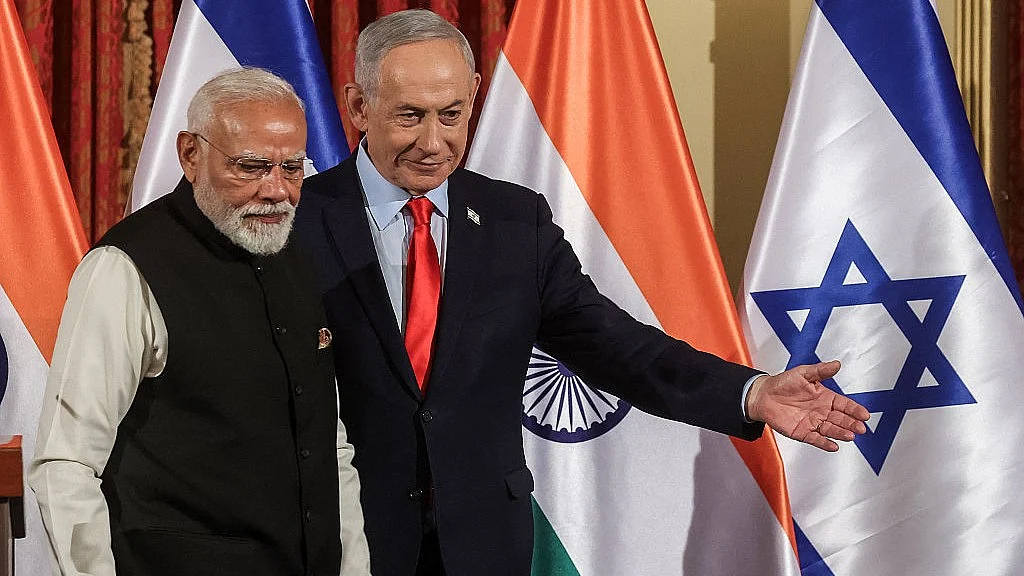 आकार पटेल / विदेश नीति के ‘मनमोहन मंत्र,  पर हम तो ‘दलाली’ नहीं करते...