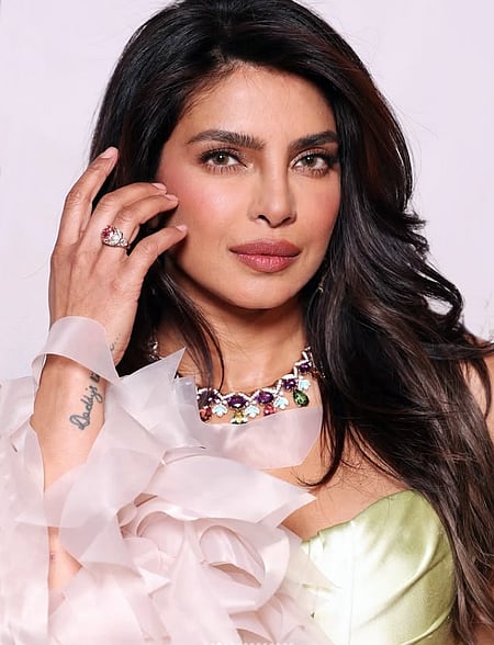 सिनेजीवन: आशा भोसले का जाना एक युग का अंत, पूरे विश्व में शोक की लहर और 2003 की यादों में लौटीं पूजा भट्ट