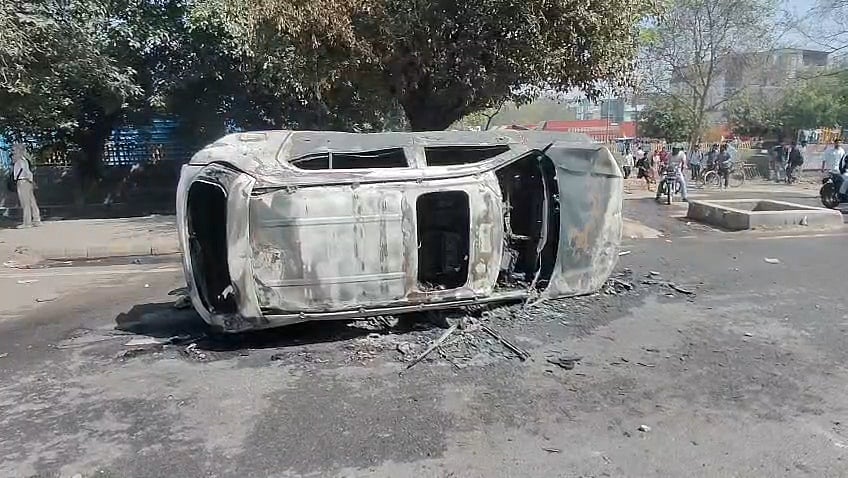 नोएडा हिंसा मामले में RJD प्रवक्ता प्रियंका और डॉ. कंचन पर FIR दर्ज, फेक वीडियो फैलाने का आरोप