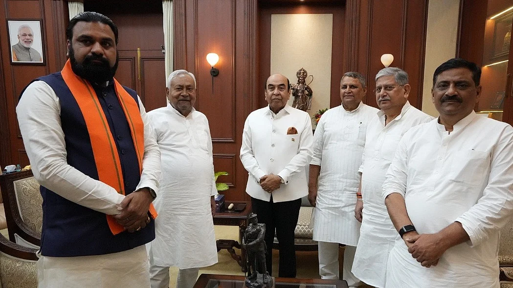नीतीश ने दिया इस्तीफा, सम्राट चौधरी चुने गए BJP विधायक दल के नेता, बुधवार को लेंगे सीएम पद की शपथ