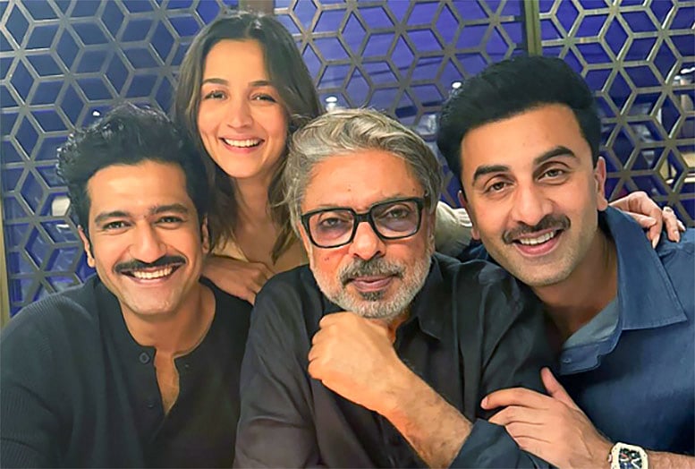 सिनेजीवन: भंसाली की प्रेम कहानी में दिखेंगे रणबीर, आलिया और विक्की और 'कमर्शियल एक्टर्स' पर ऋचा चड्ढा ने उठाए सवाल