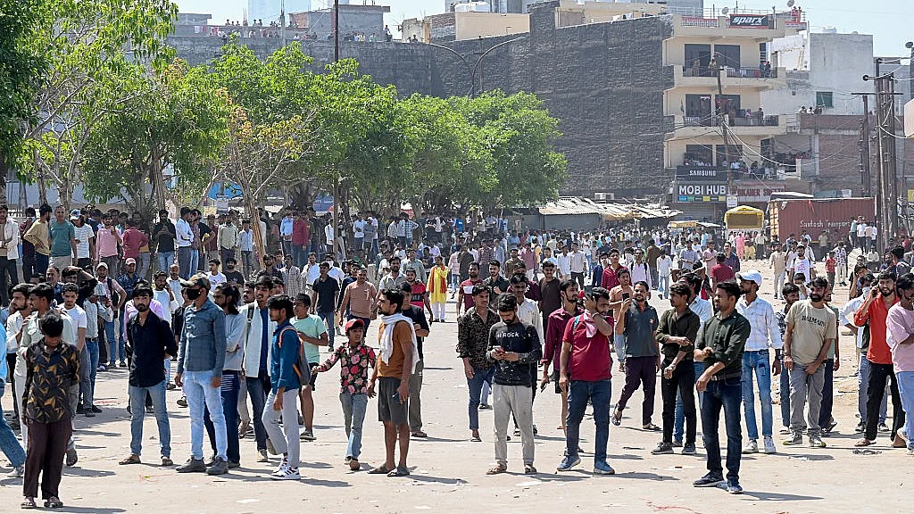 श्रमिक आंदोलन: आखिर क्यों जल उठे नोएडा और मानेसर!