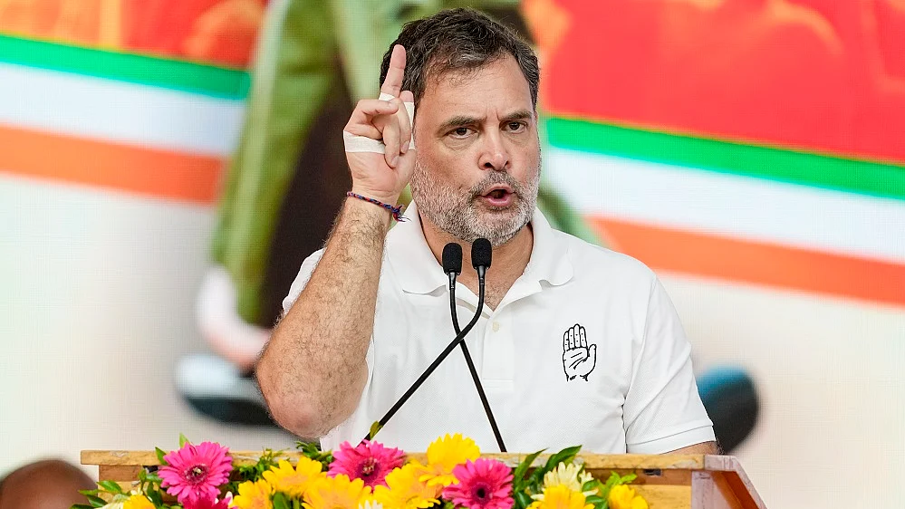 राहुल का केंद्र पर हमला, कहा- पहला वार गैस पर, अगला वार पेट्रोल-डीजल पर