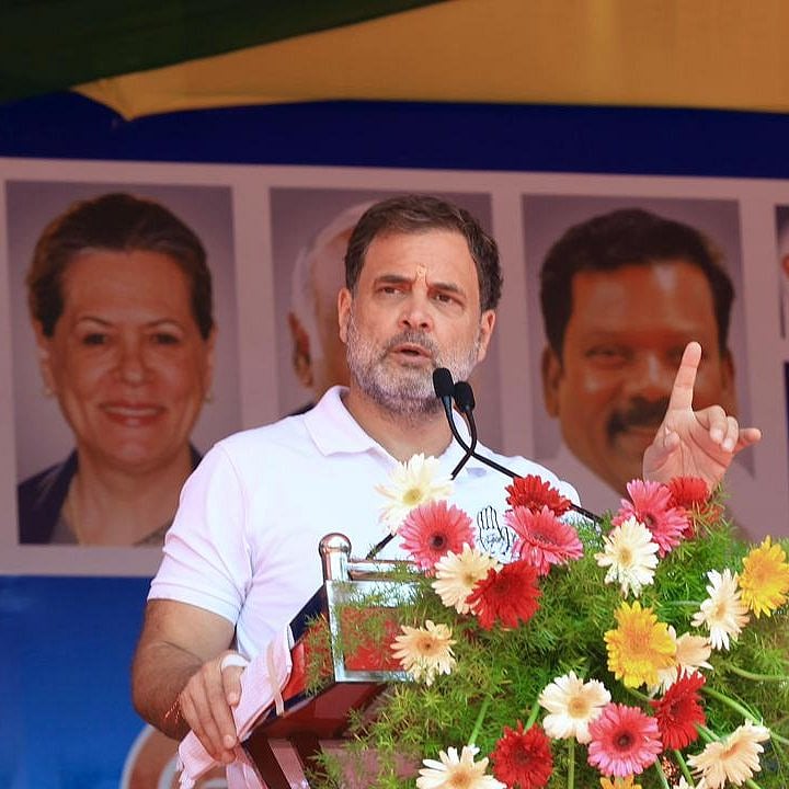 भ्रष्टाचार के कारण AIADMK का नेतृत्व ने BJP के सामने कर दिया है सरेंडर, कन्याकुमारी में RSS पर बरसे राहुल गांधी