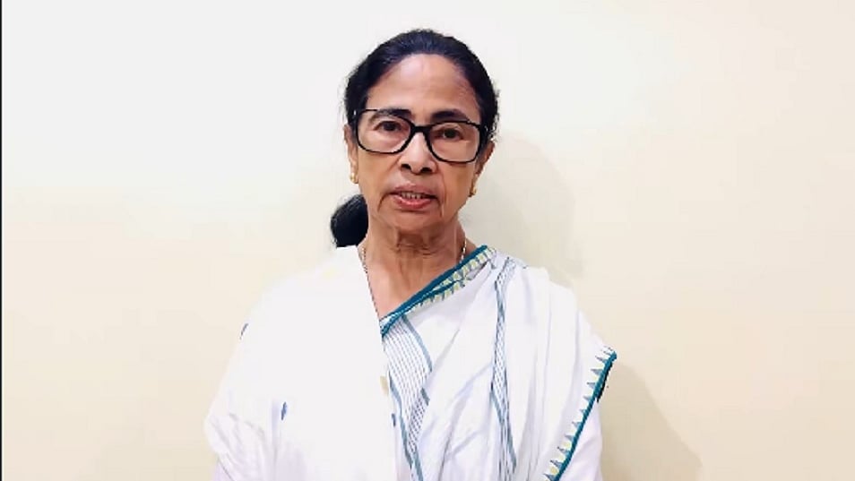 ‘हमें सूर्यास्त के बाद जीत मिलेगी, एजेंट सेंटर न छोड़ें’, काउंटिंग के बीच ममता बनर्जी का वीडियो संदेश