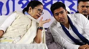 बंगाल चुनावः काउंटिंग को लेकर ममता-अभिषेक की बड़ी तैयारी, TMC के सभी मतगणना एजेंट के साथ शनिवार को करेंगे बैठक