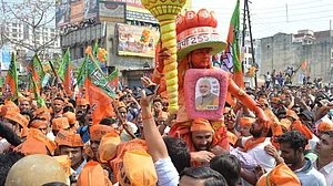 आकार पटेल / अल्पसंख्यकों-मुस्लिमों से नफरत की खाद से वोटों की फसल काटती पार्टी