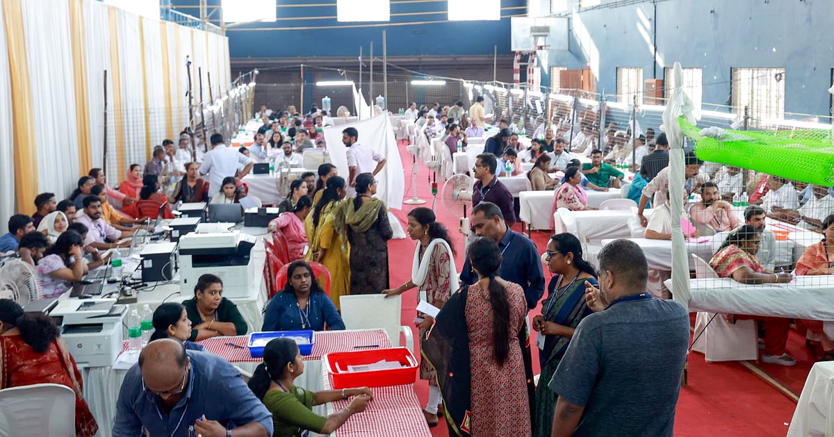 केरल चुनाव रिजल्ट: जीत की ओर कांग्रेस गठबंधन, UDF को बड़ी बढ़त, LDF बैकफुट पर, सीएम विजयन पीछे