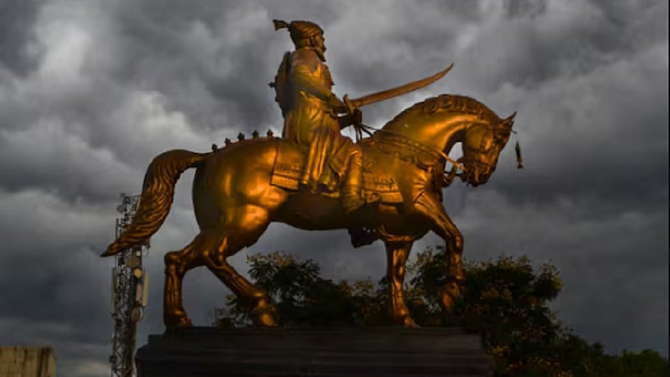 शिवाजी महाराज न मुस्लिम विरोधी थे, न हिंदू राष्ट्र के पैरोकार