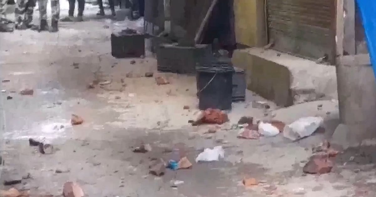 बड़ी खबर LIVE: शुहावड़ा के शिवपुर के चौराबस्ती में BJP और TMC कार्यकर्ताओं के बीच झड़प, एक व्यक्ति घायल