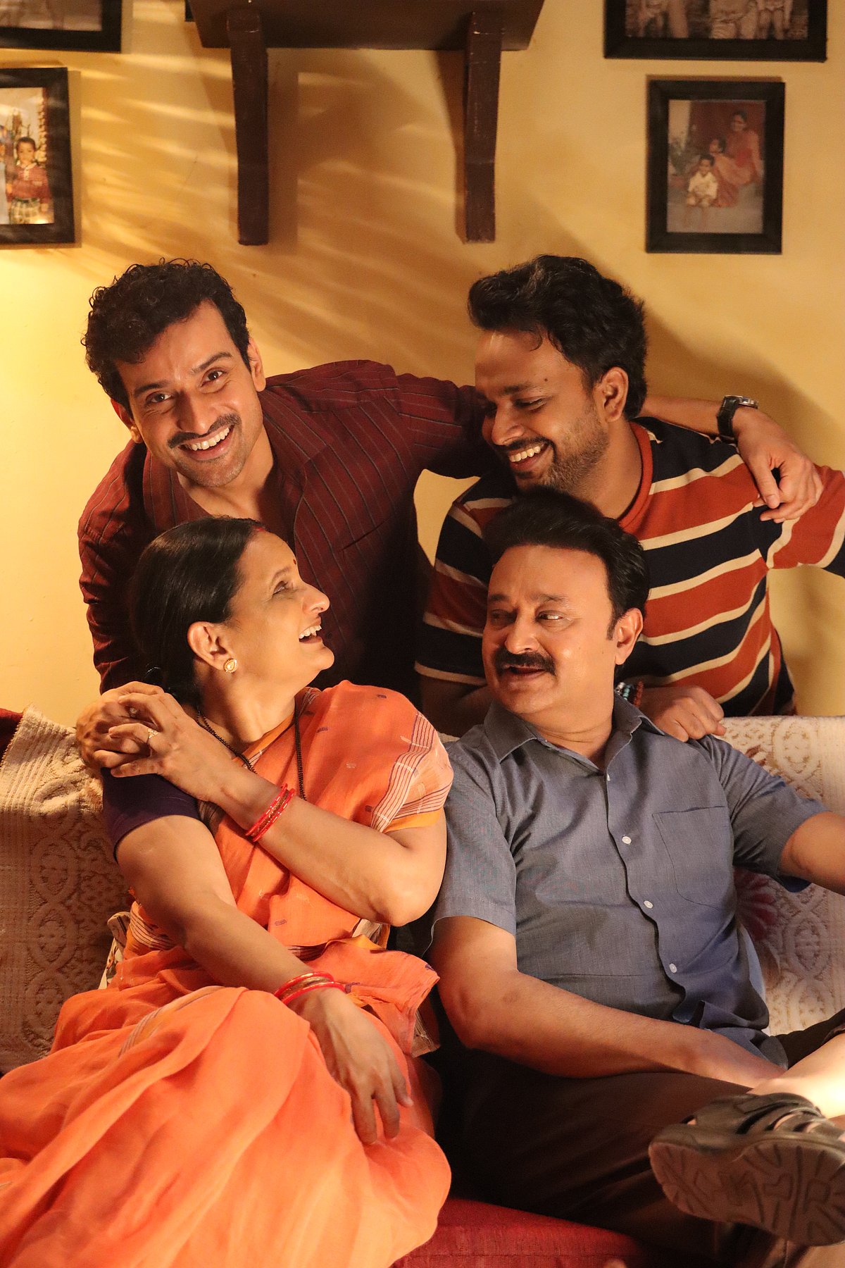 सिनेजीवन: 'लॉर्ड बॉबी' पर गर्व करते दिखे सनी देओल और लंबे शूटिंग शेड्यूल के बीच संगीत में सुकून ढूंढ रहे बाबिल खान