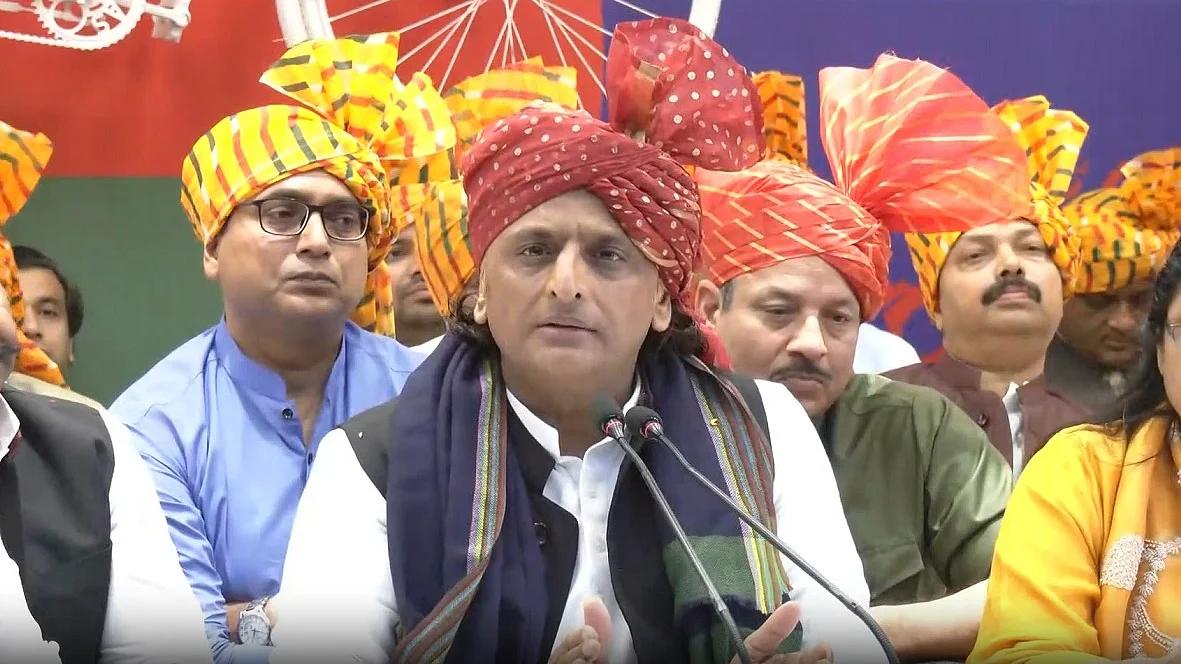 अखिलेश यादव बोले- बीजेपी बना चुकी है मल्टी लेयर इलेक्शन माफिया, ईवीएम से हराकर ईवीएम हटाएंगे