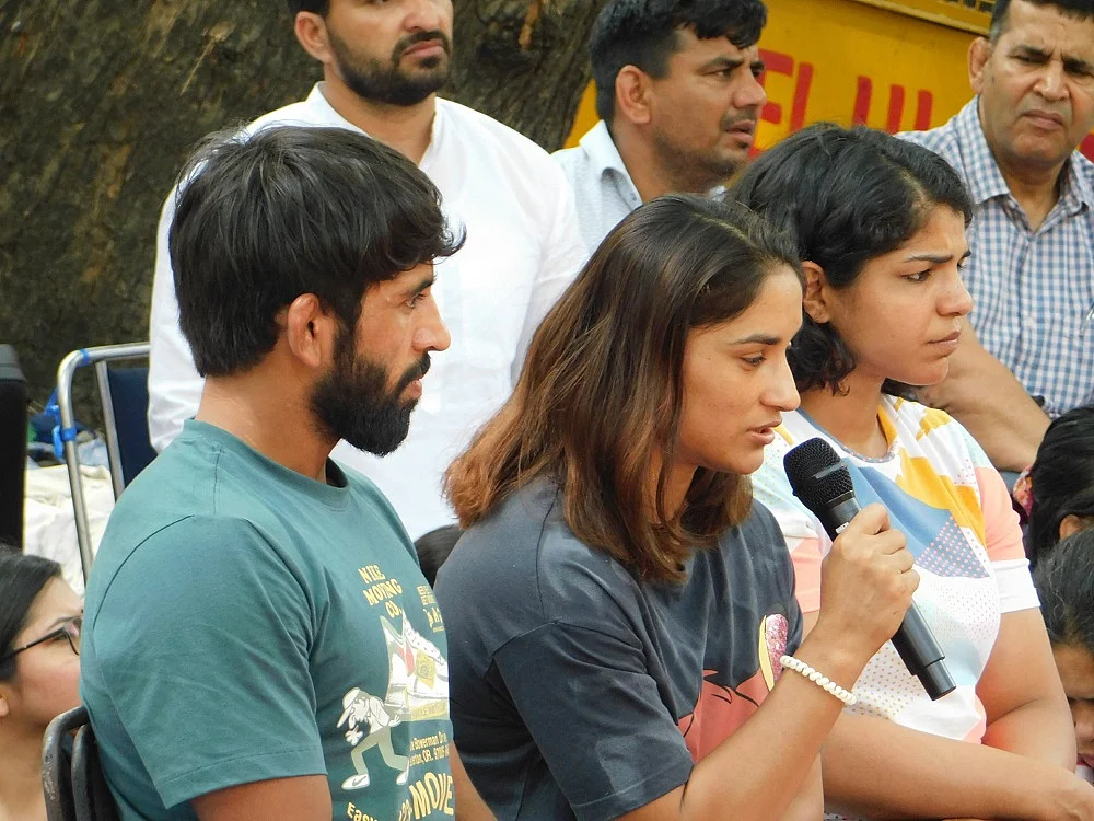 बीजेपी राज में खेलों की दुर्दशा और भगवाकरण, प्रचार और प्रधानमंत्री की फोटो के पीछे एक अंधेरी दुनिया