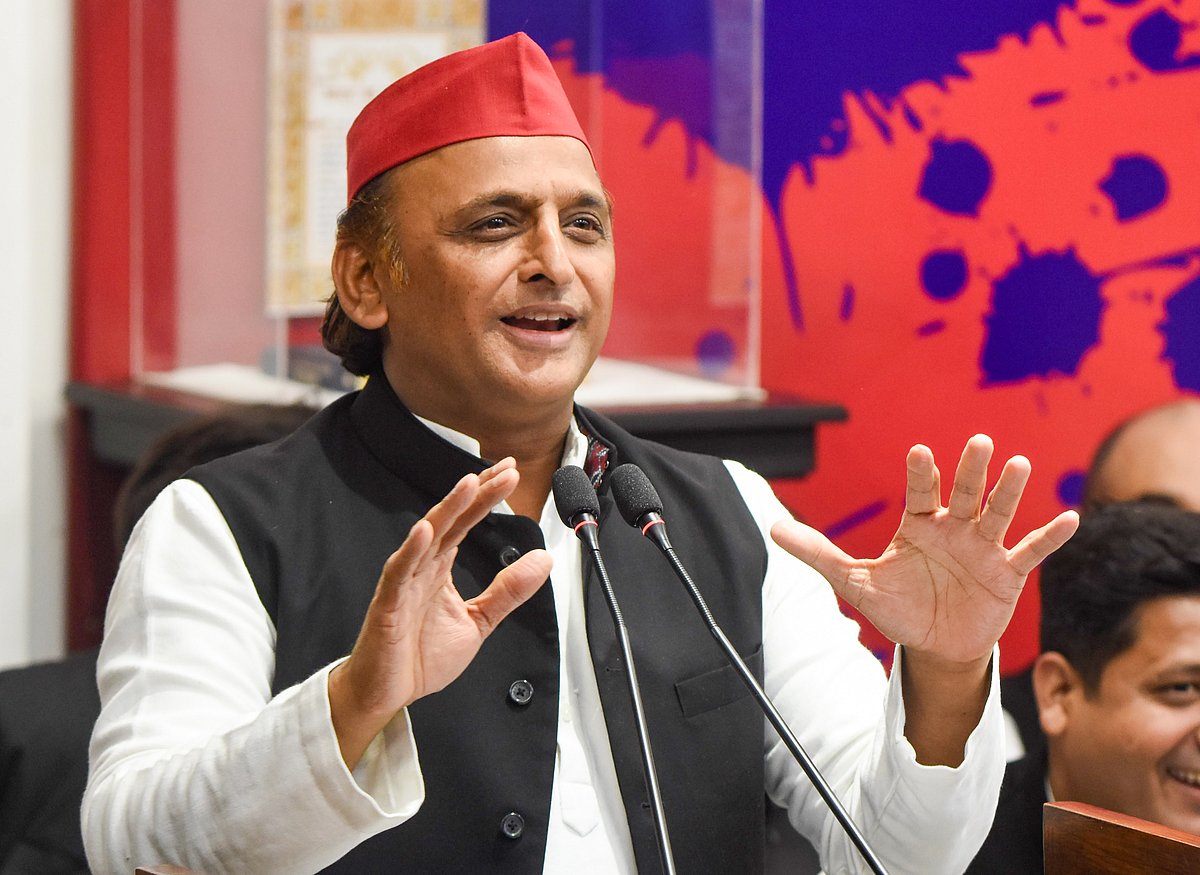 'BJP में सीएम सिर्फ ‘कूरियर-मैसेंजर’, ऊपर से आती है पर्ची', मंत्रिमंडल विस्तार पर अखिलेश यादव का तंज
