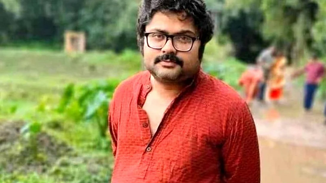 बंगाल में 'बांग्ला पक्ष' के संस्थापक गार्गा चटर्जी गिरफ्तार, चुनाव के दौरान ईवीएम पर सवाल उठाने पर कार्रवाई