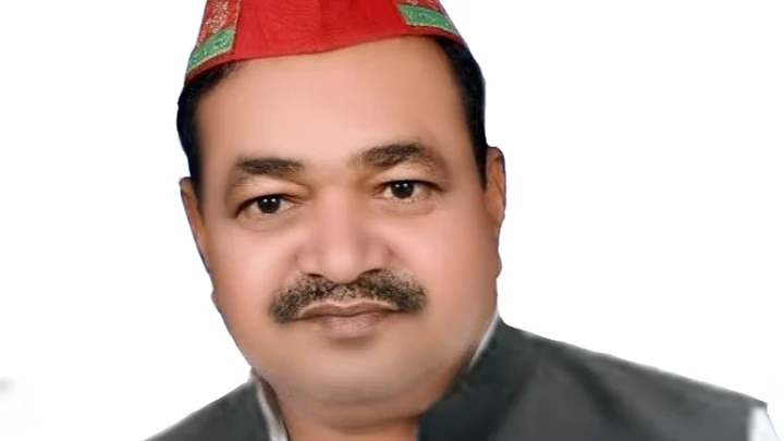 महोबा में सपा सांसद अजेंद्र सिंह लोधी पर एफआईआर