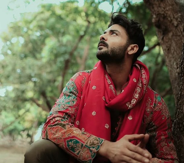 सिनेजीवन: 'सिस्टम' का ट्रेलर रिलीज, दमदार लुक में नजर आईं सोनाक्षी और नर्स बनना चाहती थी सनी लियोनी 