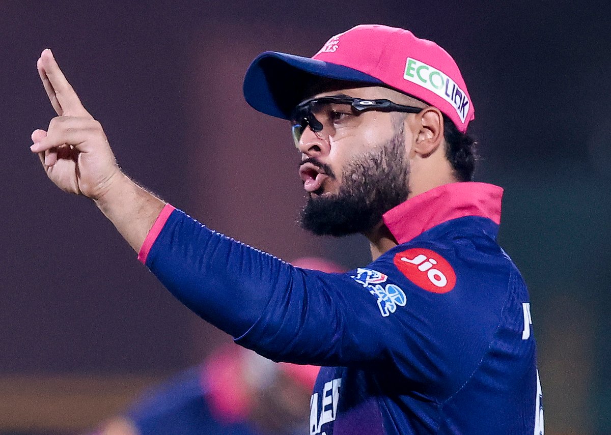 IPL 2026: केएल राहुल का कैच, 18वें ओवर में फरेरा से गेंदबाजी..., ऐसे तो टॉप-4 में जगह नहीं बना पाएगी राजस्थान रॉयल्स