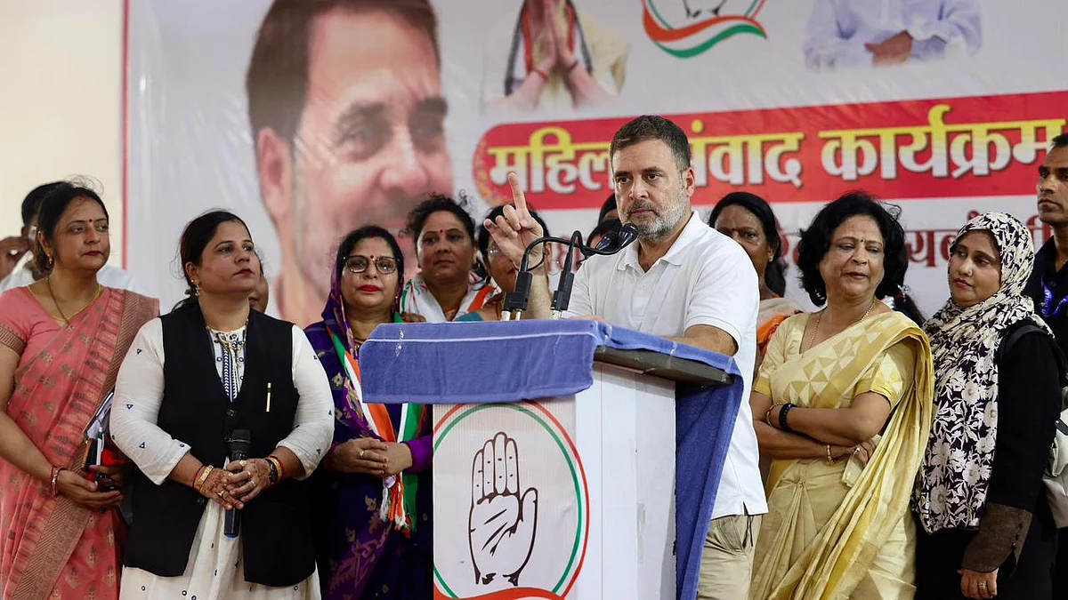 रायबरेली में पीएम मोदी पर जमकर बरसे राहुल गांधी