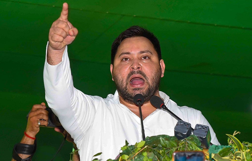 ईंधन की बढ़ी कीमतों पर भड़के तेजस्वी यादव, कहा- आने वाले दिनों में भयंकर महंगाई झेलनी पड़ेगी